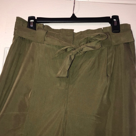 EXPRESS Ankle High Rise - Picture 3 of 3